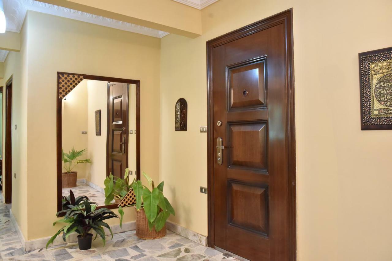 Two-Bedroom Apartment At Mohamed Farid Street Каир Экстерьер фото