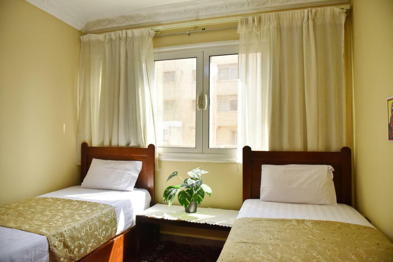 Two-Bedroom Apartment At Mohamed Farid Street Каир Экстерьер фото
