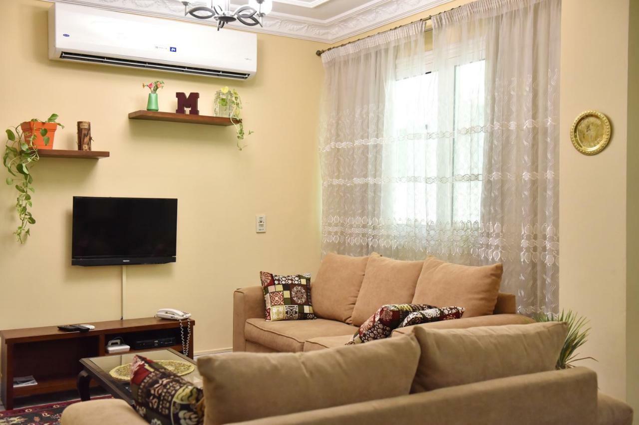 Two-Bedroom Apartment At Mohamed Farid Street Каир Экстерьер фото
