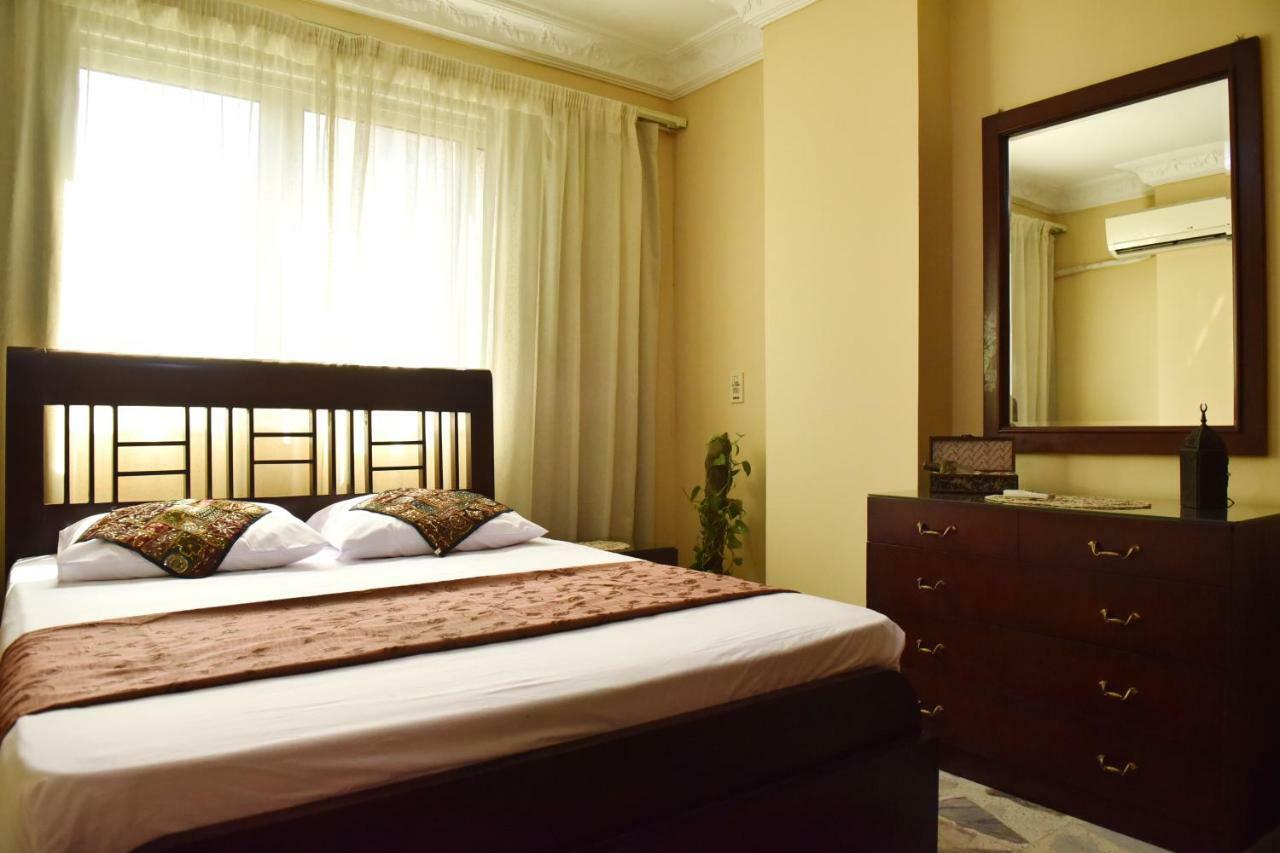 Two-Bedroom Apartment At Mohamed Farid Street Каир Экстерьер фото