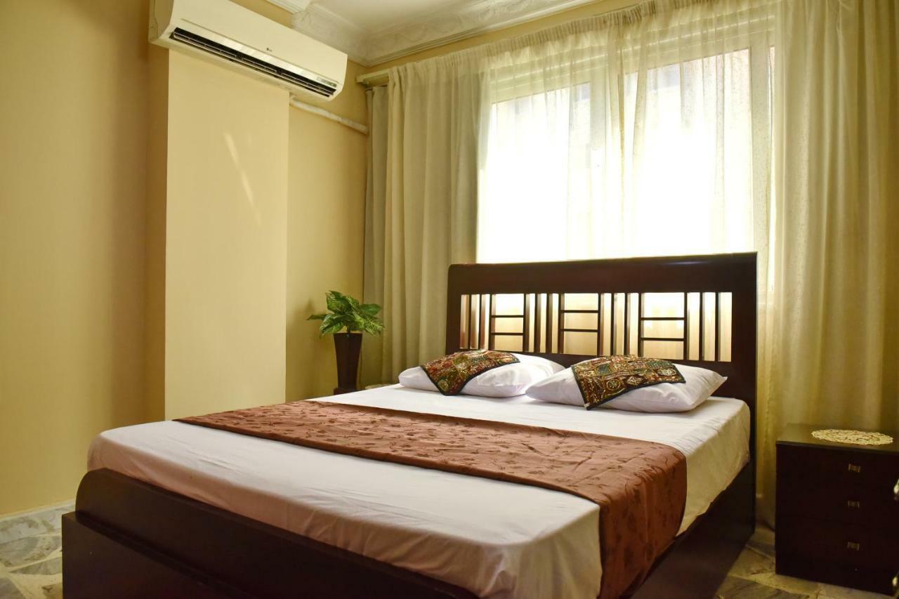Two-Bedroom Apartment At Mohamed Farid Street Каир Экстерьер фото